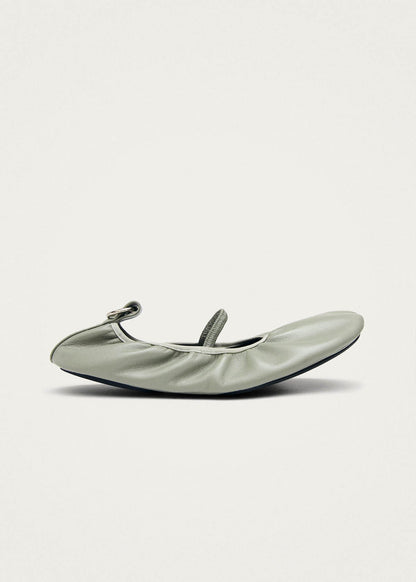 Naira Barefoot Green Leather Ballet Flats